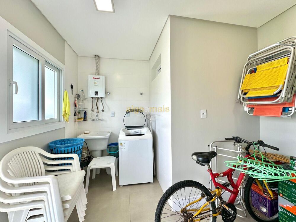 Casa de Condomínio à venda com 4 quartos, 206m² - Foto 3