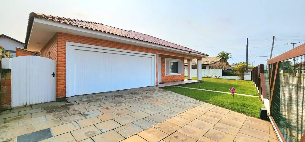 Casa à venda com 4 quartos, 287m² - Foto 2