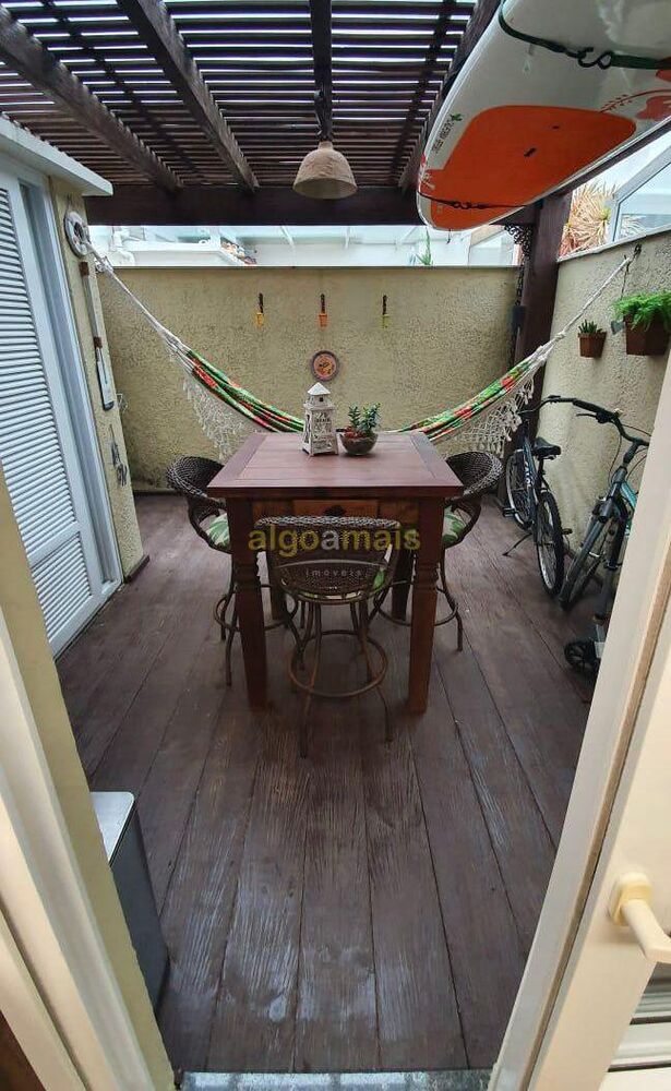 Casa de Condomínio à venda com 2 quartos, 80m² - Foto 1