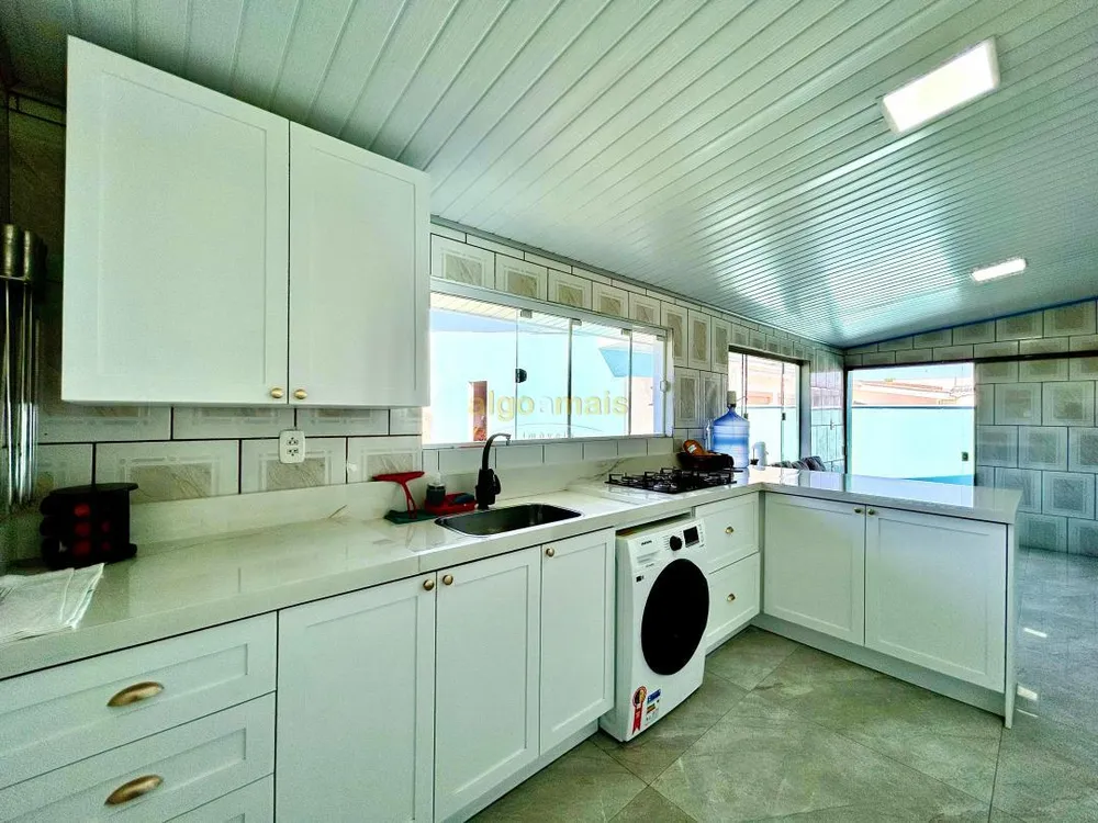 Casa, 3 quartos, 147 m² - Foto 1