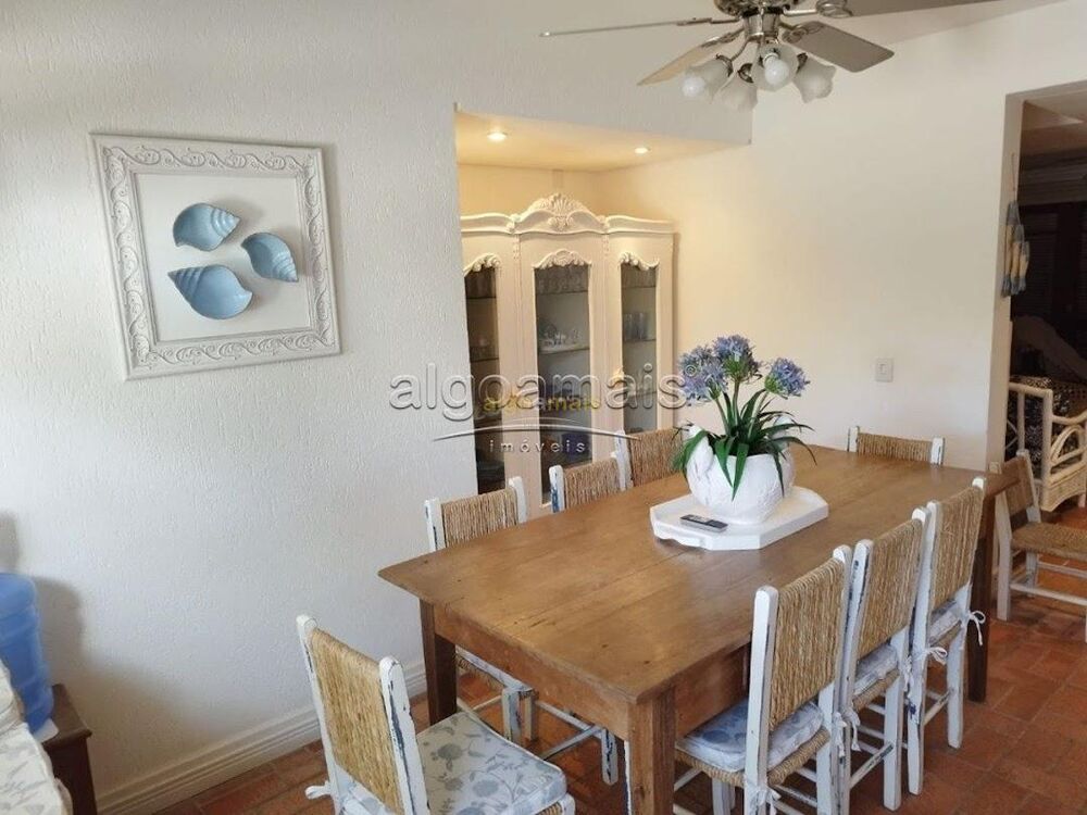 Casa à venda com 3 quartos, 137m² - Foto 4