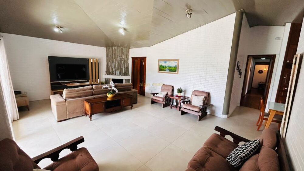 Casa, 5 quartos, 318 m² - Foto 3