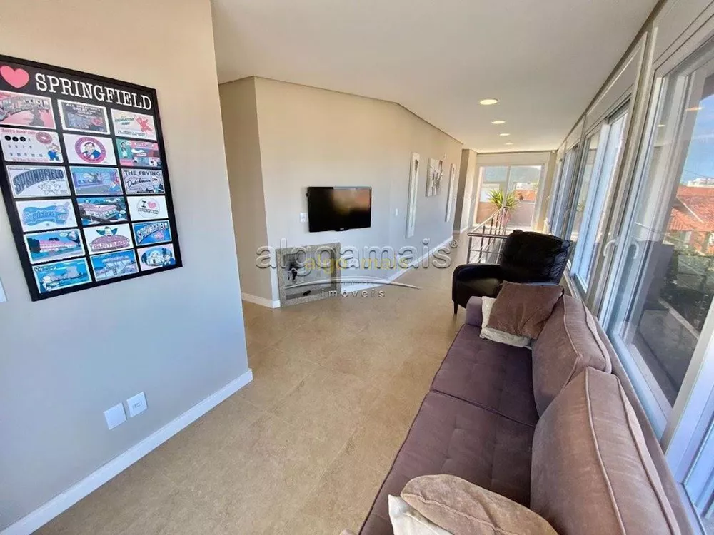 Casa, 4 quartos, 346 m² - Foto 1