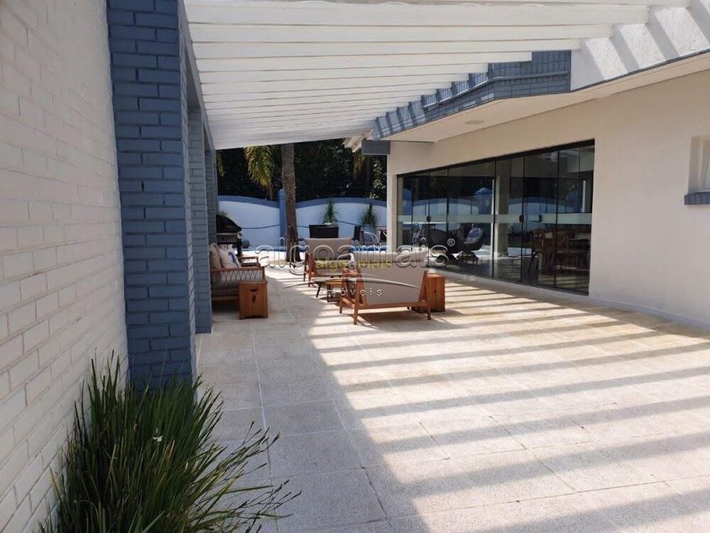 Casa de Condomínio à venda com 4 quartos, 332m² - Foto 2