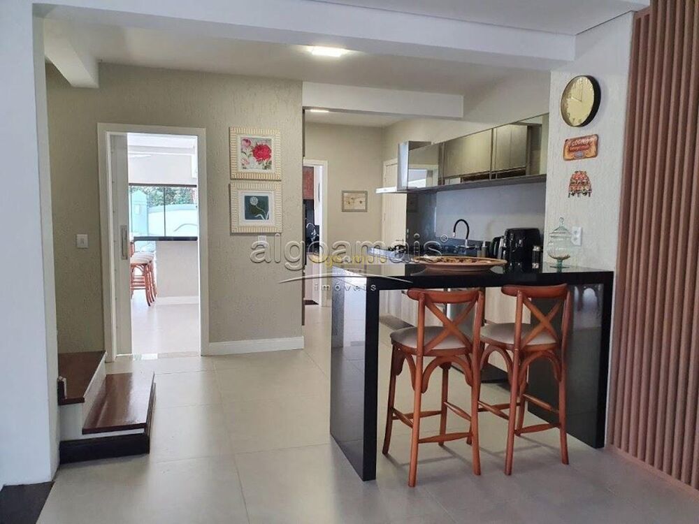 Casa de Condomínio à venda com 4 quartos, 332m² - Foto 6