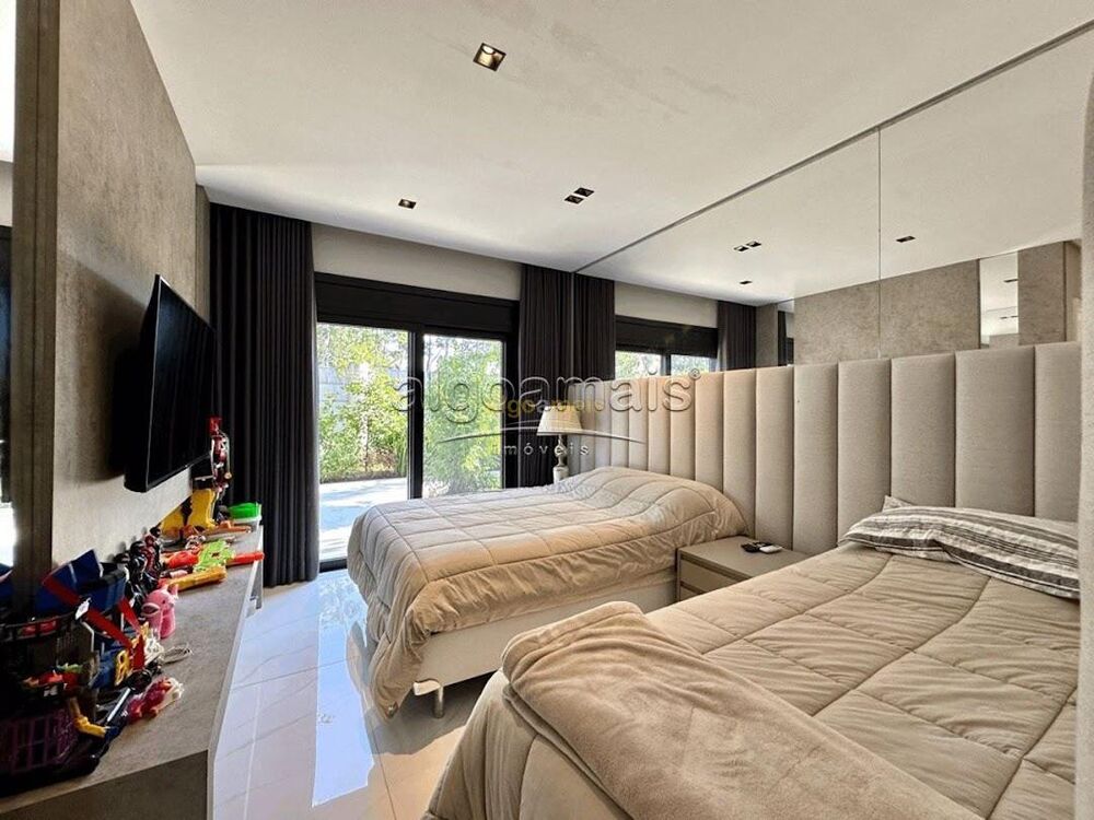 Casa de Condomínio à venda com 4 quartos, 409m² - Foto 7