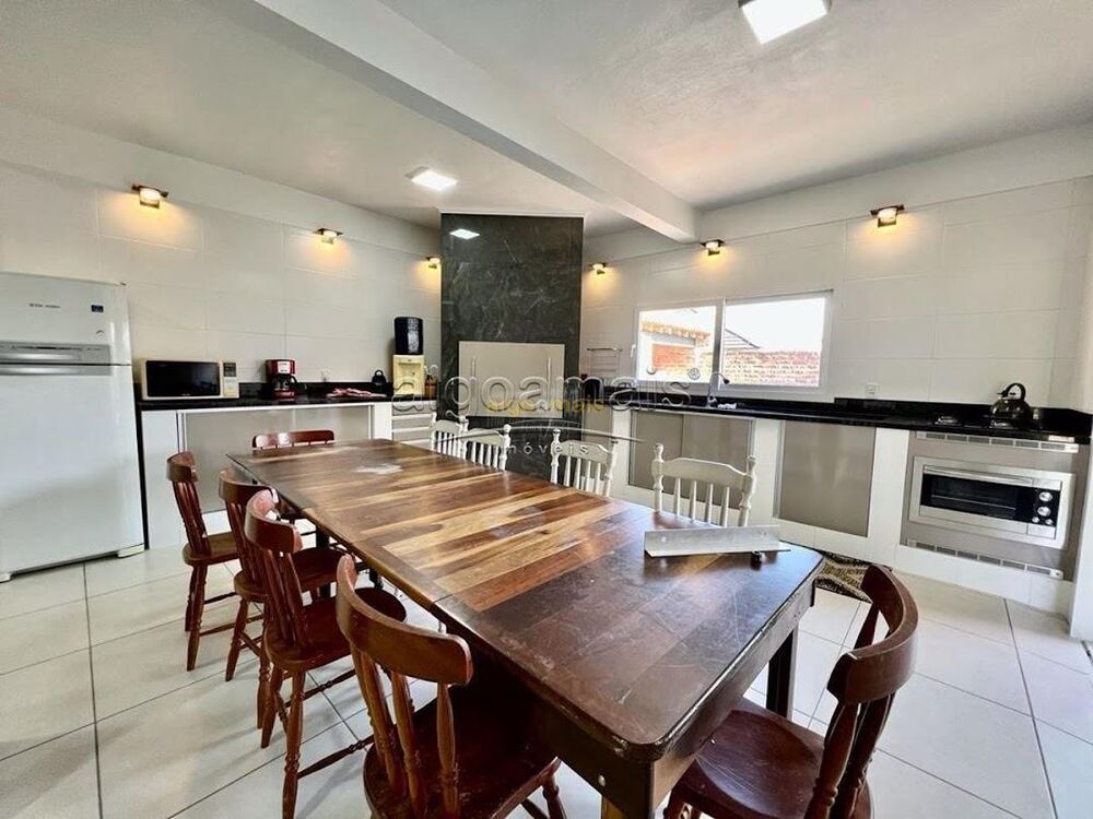 Casa, 9 quartos, 15 m² - Foto 1