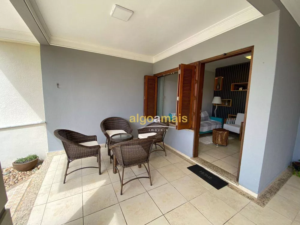 Sobrado à venda com 3 quartos, 97m² - Foto 2