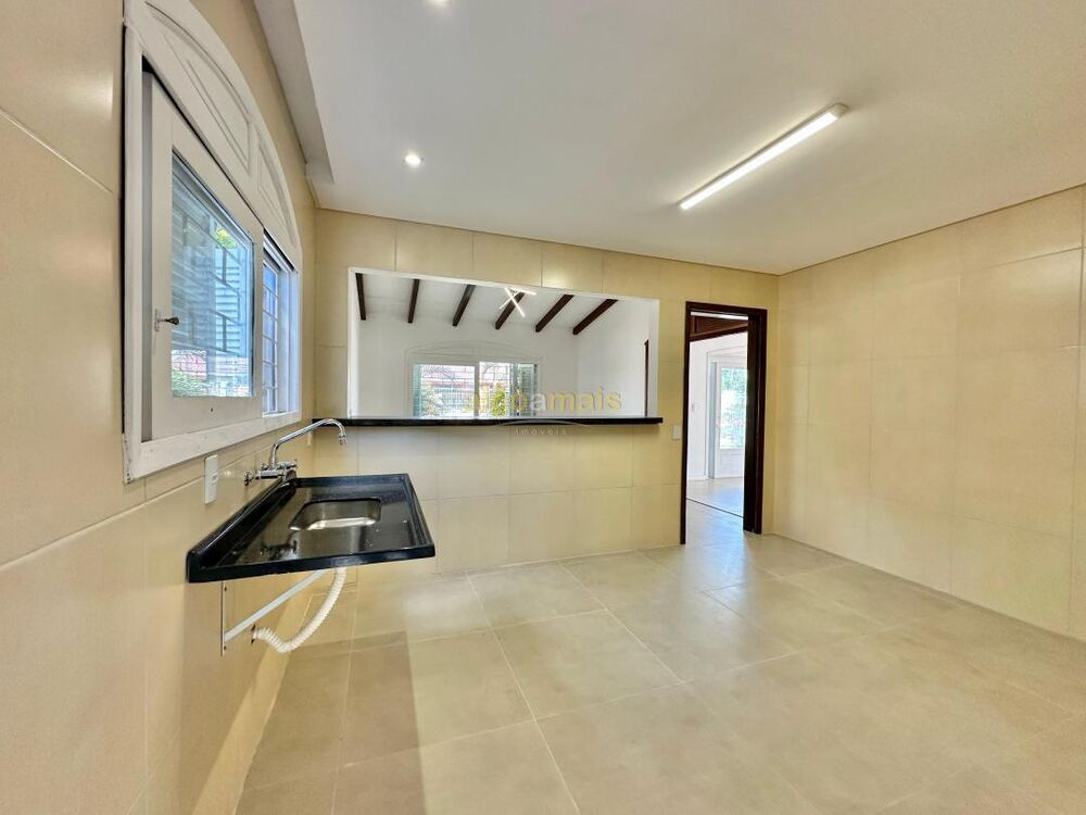 Casa à venda com 4 quartos, 273m² - Foto 18