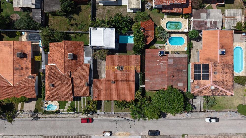 Casa à venda com 4 quartos, 273m² - Foto 3