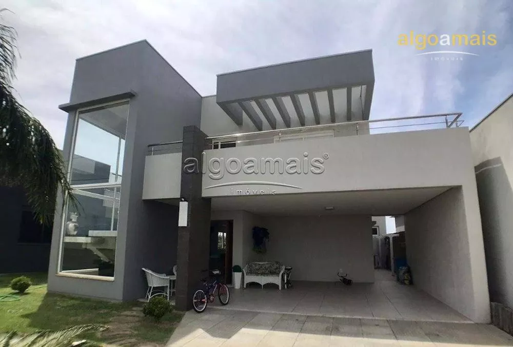 Casa de Condomínio à venda com 4 quartos, 287m² - Foto 1