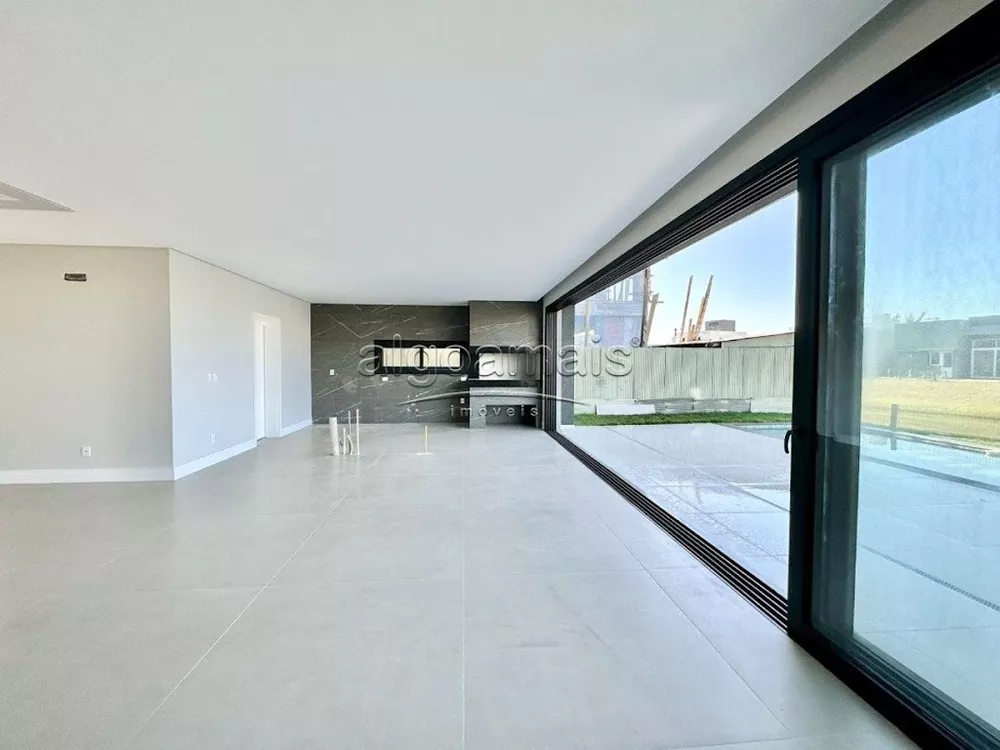 Casa de Condomínio à venda com 4 quartos, 278m² - Foto 15