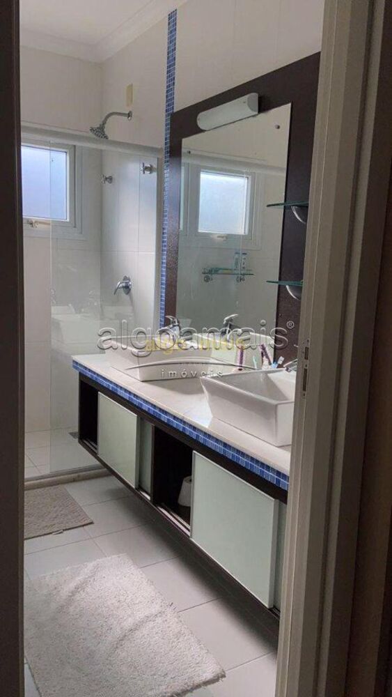 Casa de Condomínio à venda com 5 quartos, 300m² - Foto 8