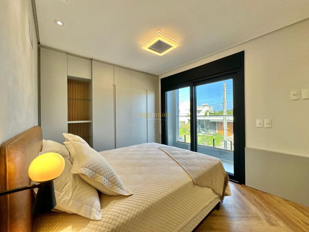 Casa de Condomínio à venda com 4 quartos, 400m² - Foto 8