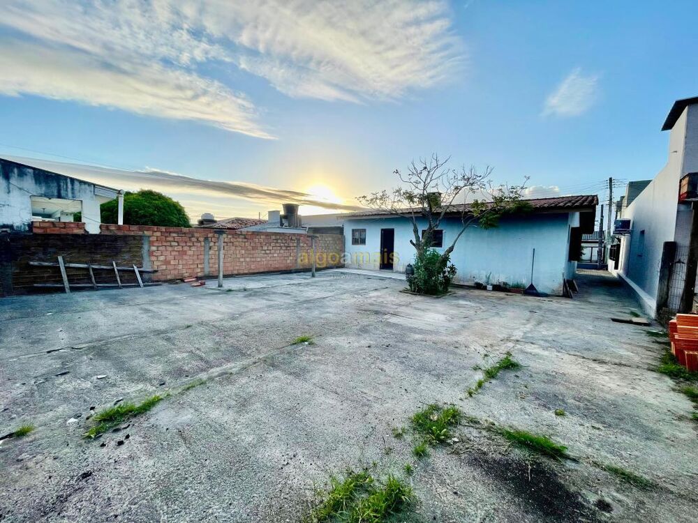 Casa à venda com 3 quartos, 110m² - Foto 28