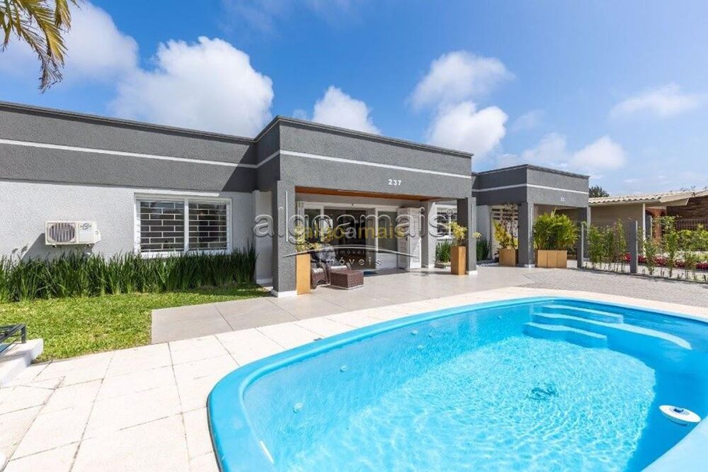 Casa, 5 quartos, 220 m² - Foto 2