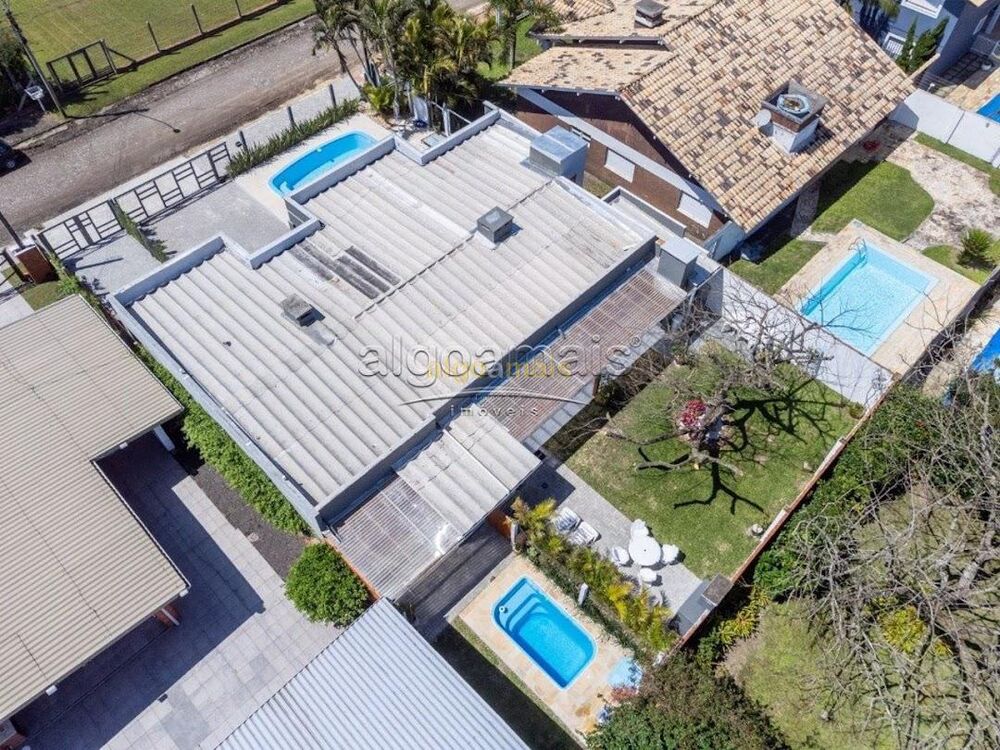 Casa, 5 quartos, 220 m² - Foto 29