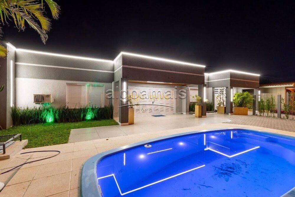 Casa, 5 quartos, 220 m² - Foto 3