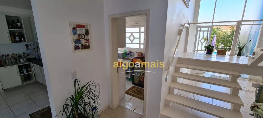 Casa de Condomínio à venda com 4 quartos, 240m² - Foto 11