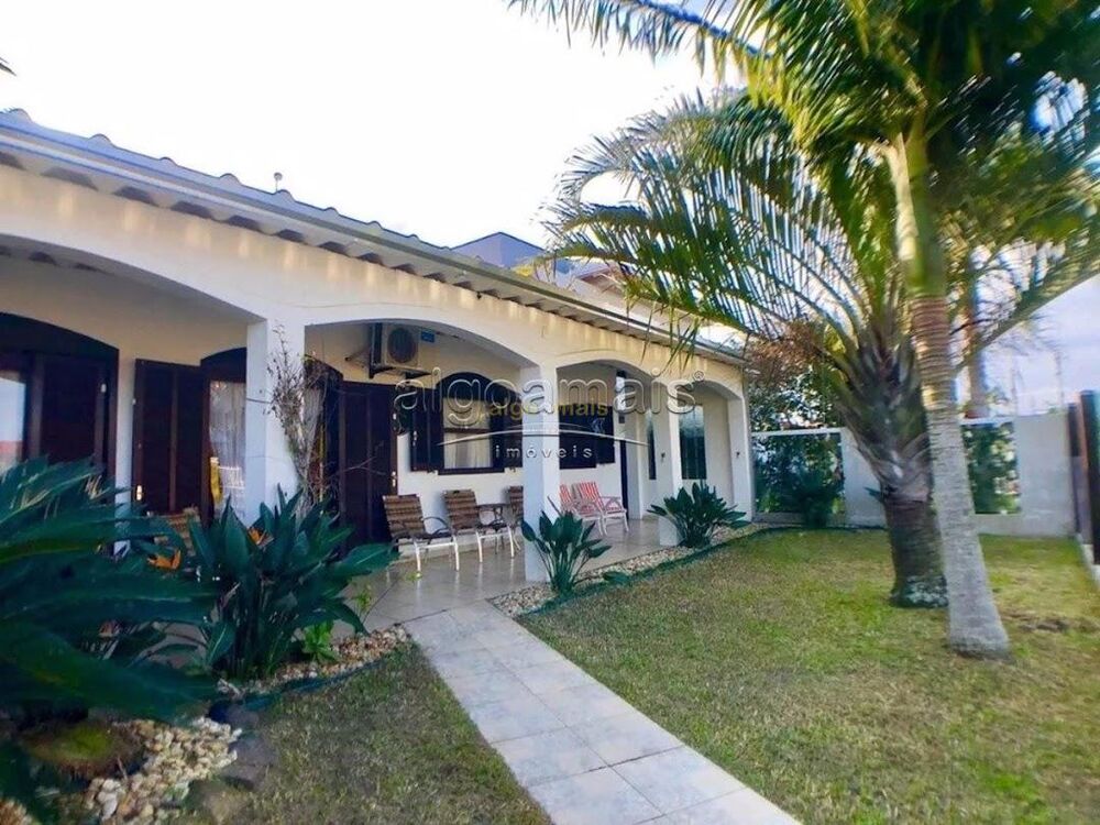 Casa, 3 quartos, 172 m² - Foto 1