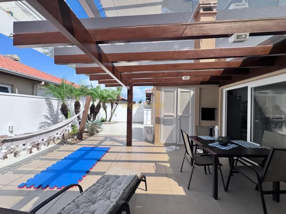 Casa, 6 quartos, 275 m² - Foto 2