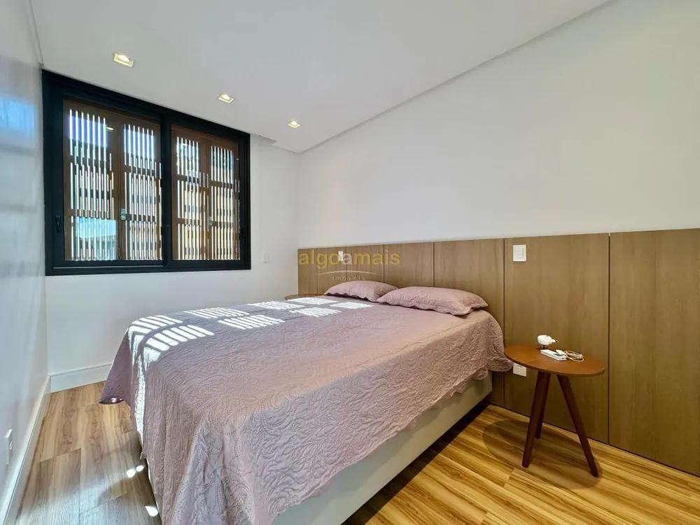 Casa, 6 quartos, 275 m² - Foto 10