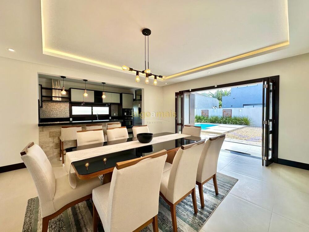 Casa, 4 quartos, 262 m² - Foto 3