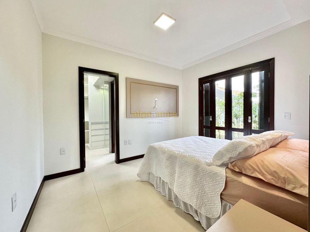 Casa, 4 quartos, 262 m² - Foto 6