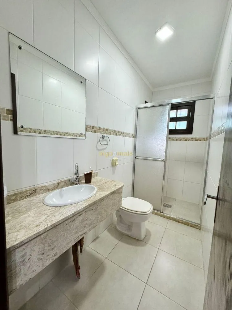 Casa, 3 quartos, 141 m² - Foto 1