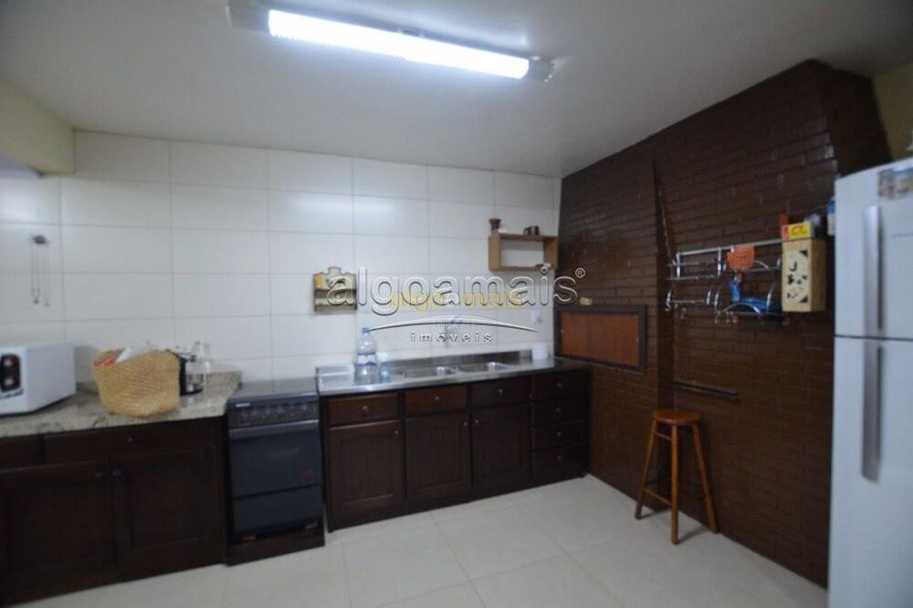 Casa, 3 quartos, 204 m² - Foto 9