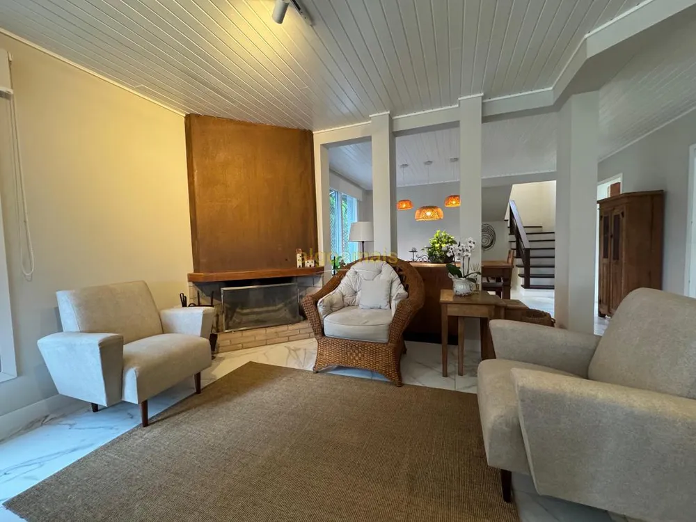 Casa, 4 quartos, 222 m² - Foto 2