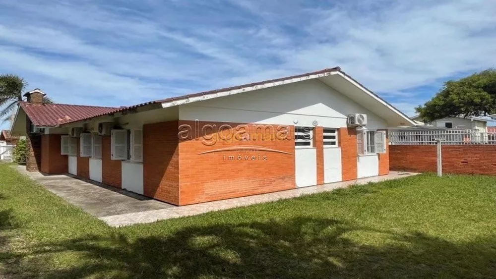 Casa, 3 quartos, 169 m² - Foto 1