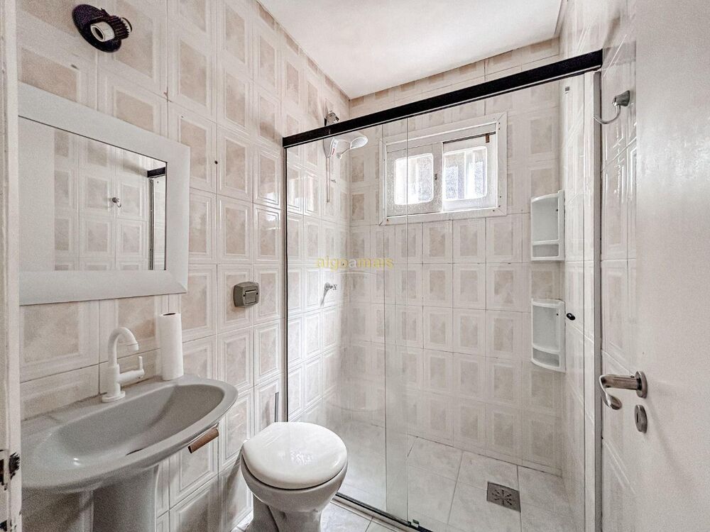 Casa, 4 quartos, 210 m² - Foto 2