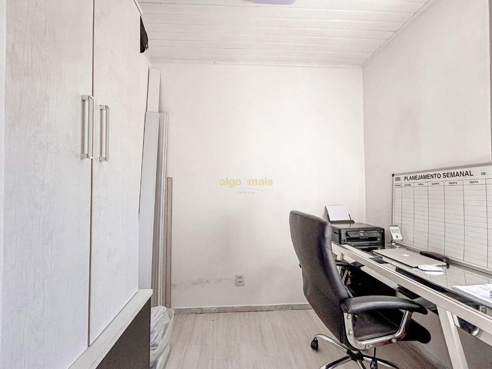 Casa, 4 quartos, 210 m² - Foto 4