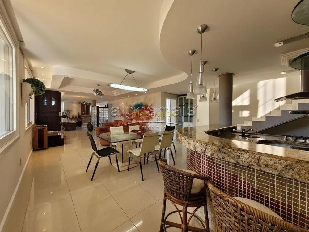 Casa, 5 quartos, 198 m² - Foto 3