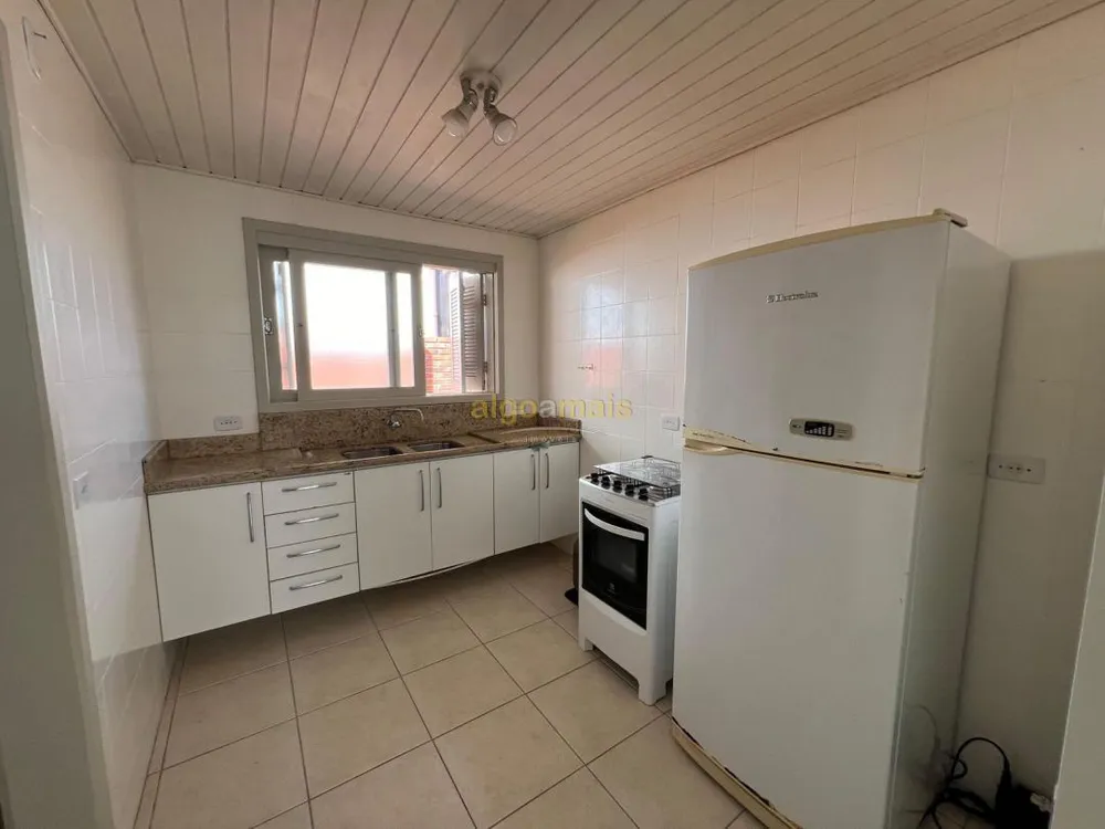 Casa, 4 quartos, 182 m² - Foto 2