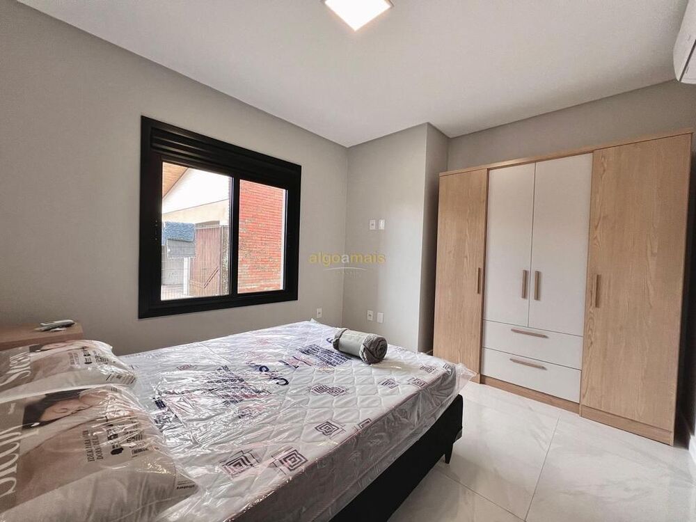 Casa, 4 quartos, 295 m² - Foto 4