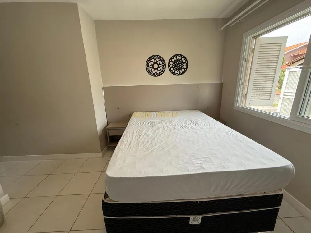 Casa, 5 quartos, 234 m² - Foto 9