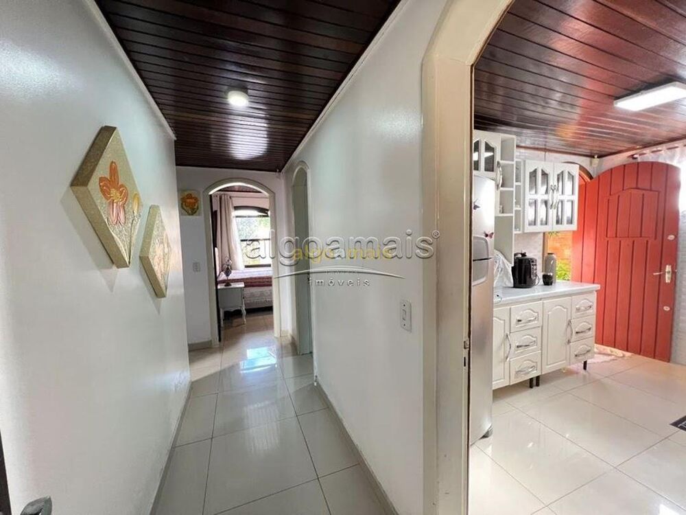 Casa, 3 quartos, 173 m² - Foto 1