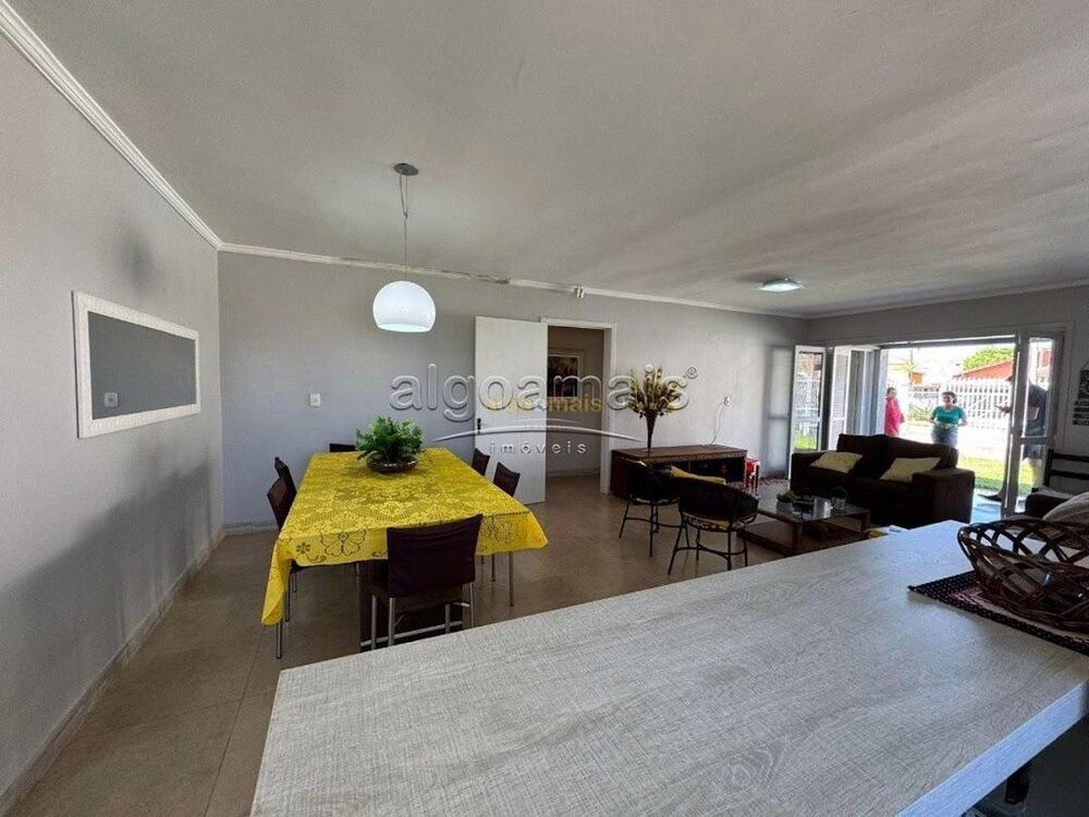 Casa, 4 quartos, 155 m² - Foto 2