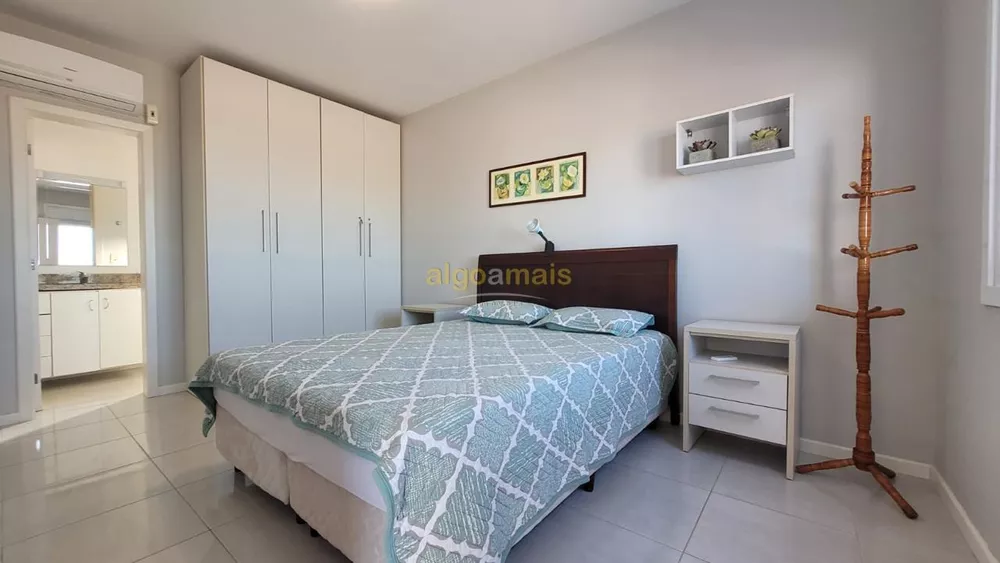 Casa, 6 quartos, 315 m² - Foto 1