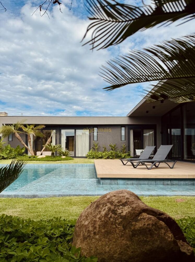 Casa à venda com 4 quartos, 369m² - Foto 9