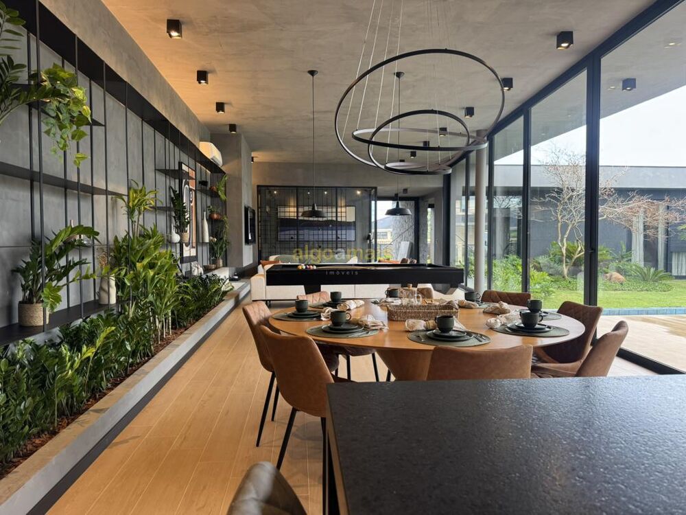 Casa à venda com 4 quartos, 369m² - Foto 37