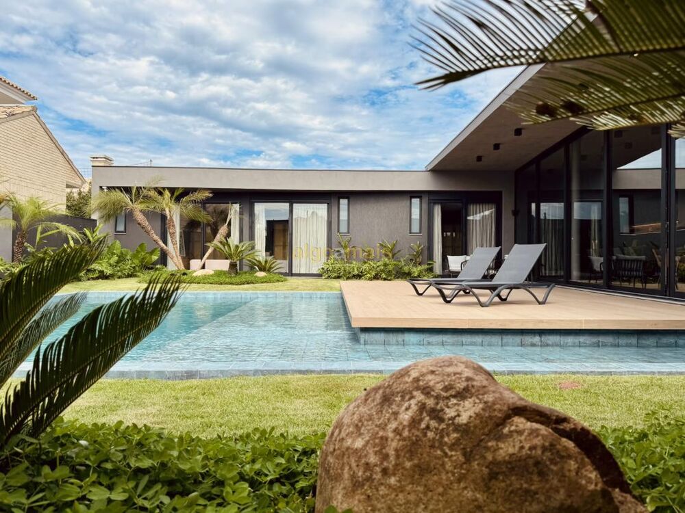 Casa à venda com 4 quartos, 369m² - Foto 10