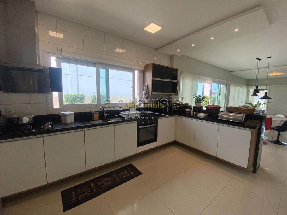 Casa, 3 quartos, 187 m² - Foto 3