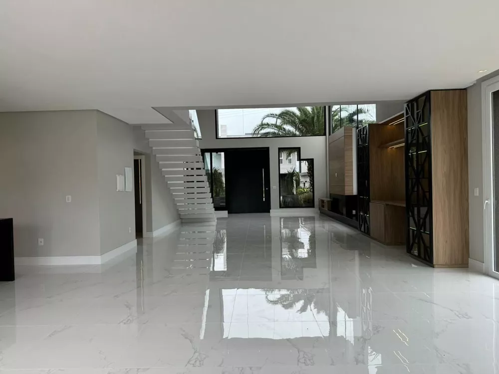 Casa de Condomínio à venda com 5 quartos, 338m² - Foto 13