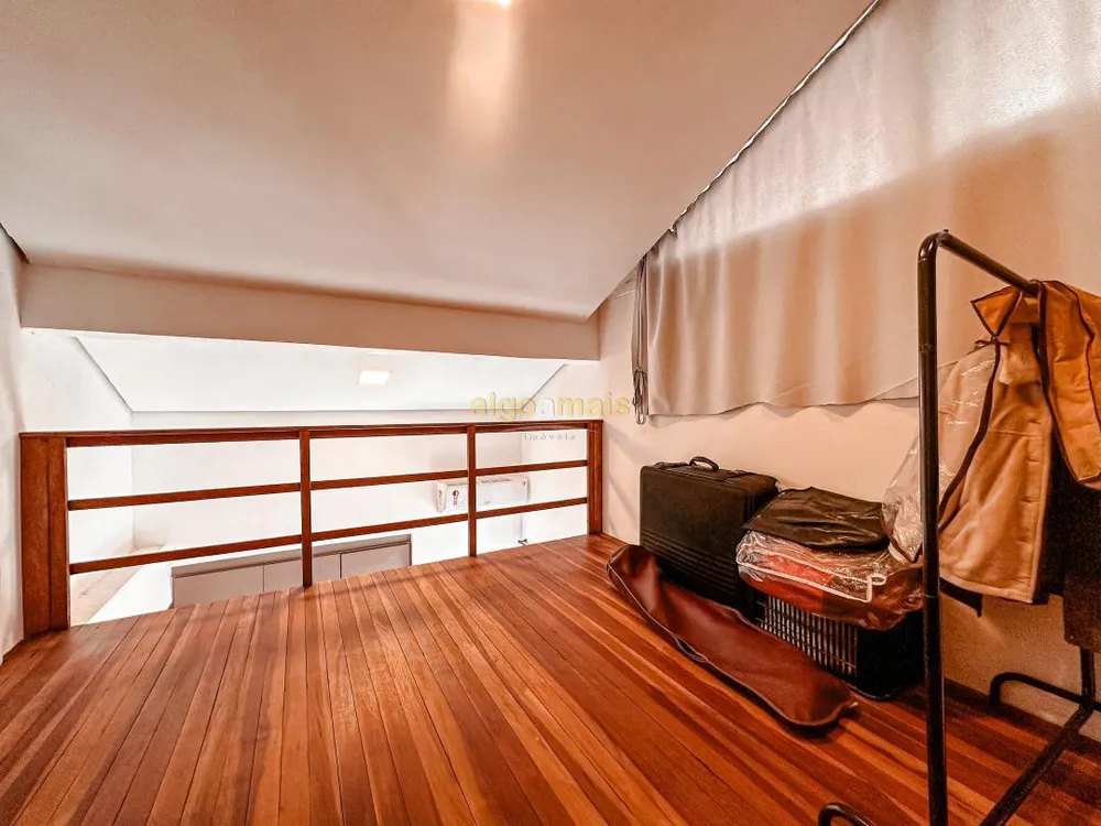 Casa, 4 quartos, 225 m² - Foto 8