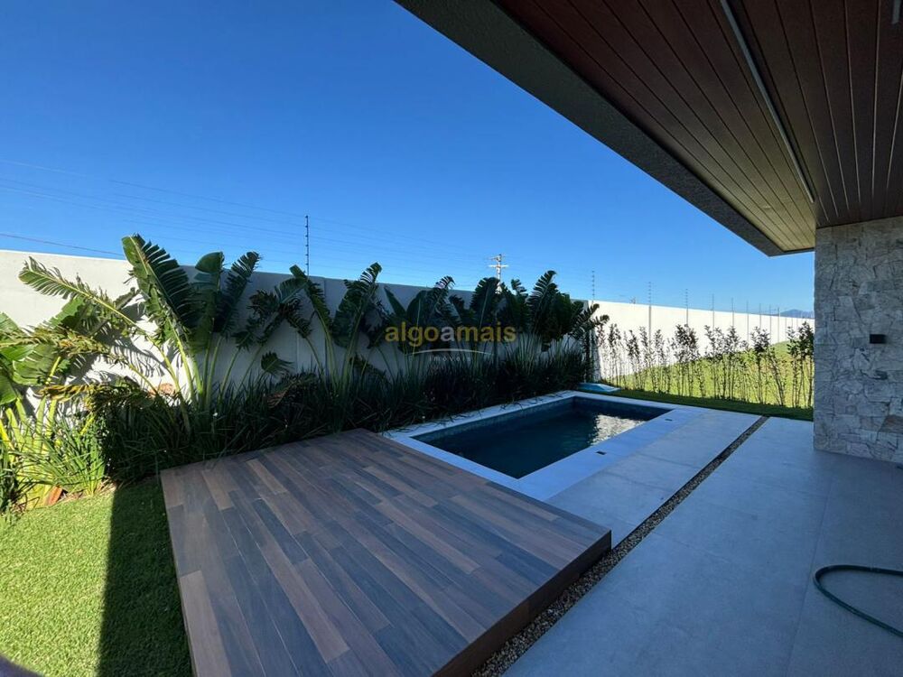 Casa de Condomínio à venda com 4 quartos, 220m² - Foto 11