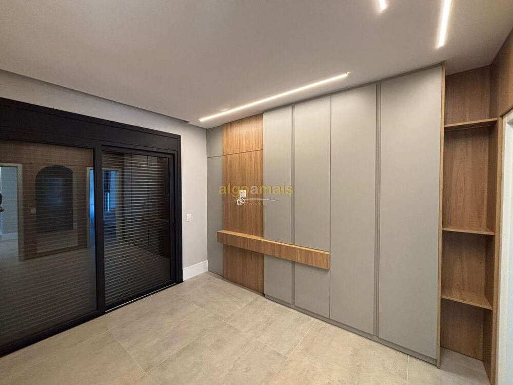 Casa de Condomínio à venda com 4 quartos, 220m² - Foto 19