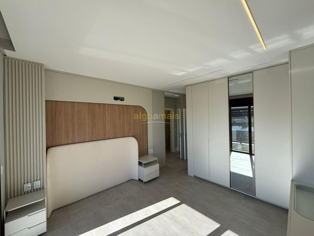 Casa de Condomínio à venda com 4 quartos, 220m² - Foto 15